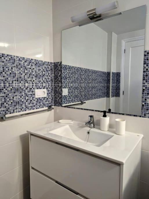 Charming Flat In Los Molinos With Terrace & Pools, Near Playa Bastian Коста-Тегисе Экстерьер фото