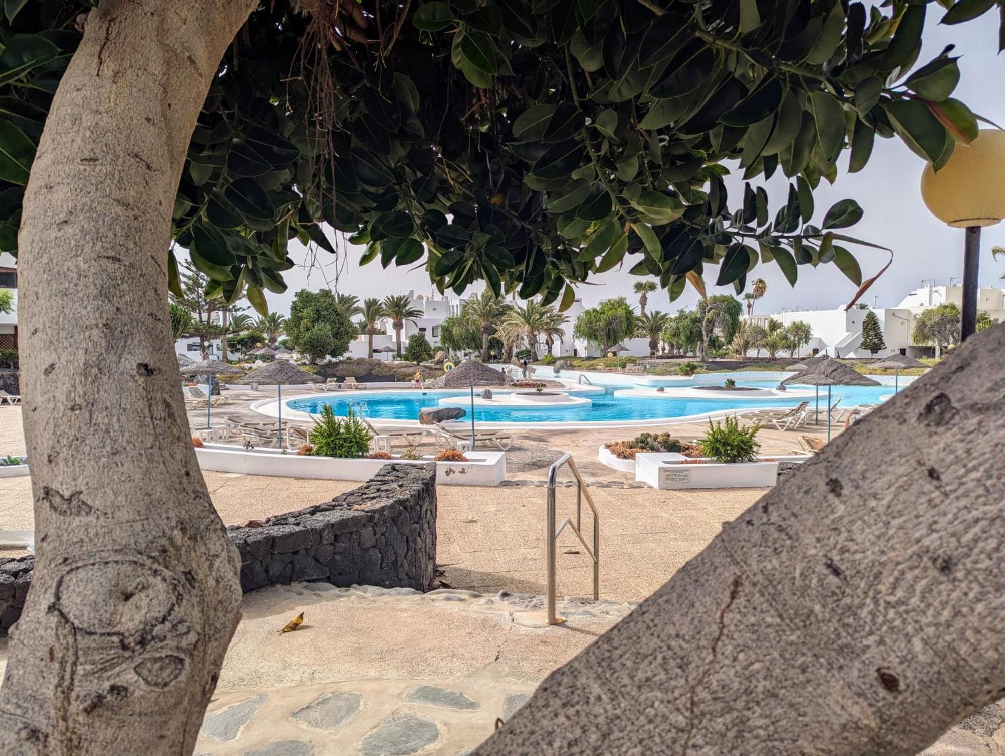 Charming Flat In Los Molinos With Terrace & Pools, Near Playa Bastian Коста-Тегисе Экстерьер фото